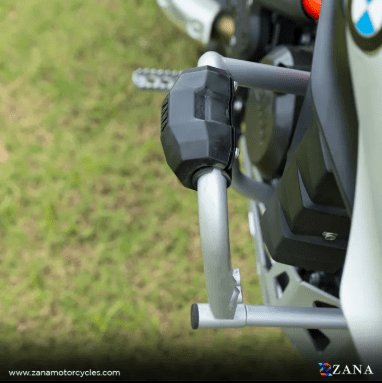 Zana BMW G310R LOWER ENGINE GUARD WITH PUCK SILVER ZI-8185