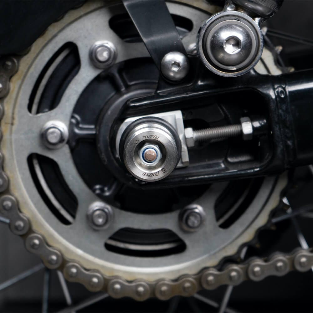 Rear Paddock Spool For Triumph Street Twin