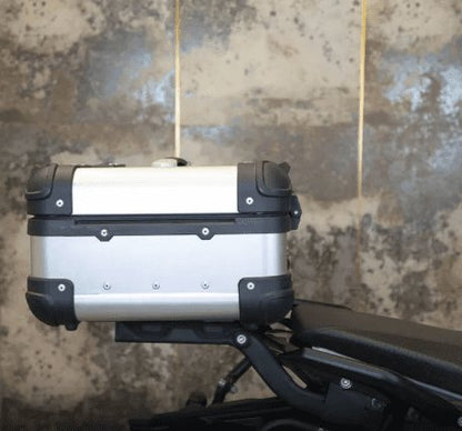 Zana Universal Top Box Aluminium (22 Litre) R-Flat Silver ZI-TB-019